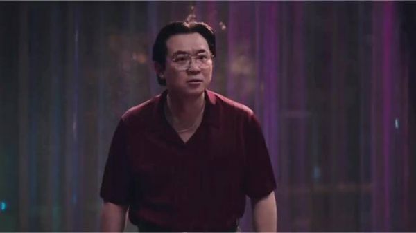 演的挺好的，拿枪这个