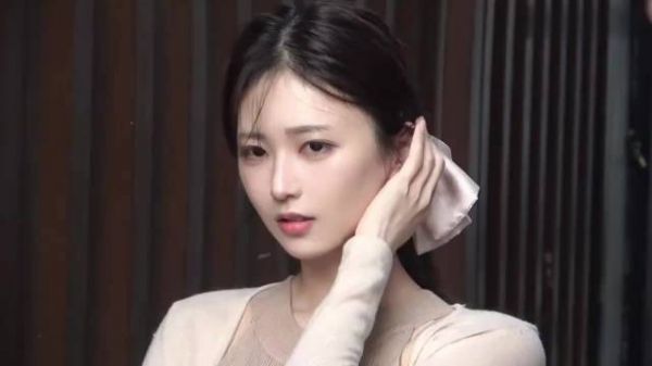 我才18岁就已经喜欢这种少妇了