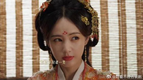 都说了合作非要来硬的,南桁一把扯过她,又如何?