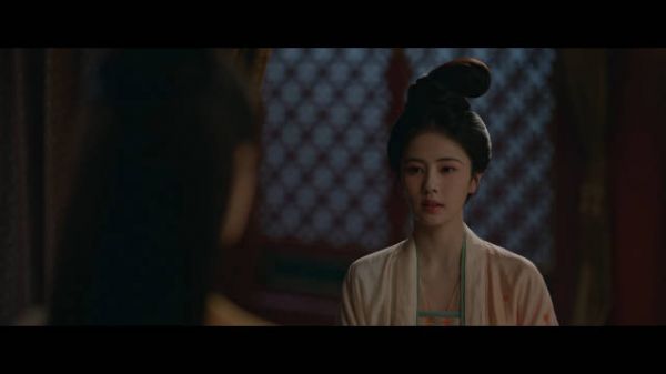 叶璃肯定太后功绩，剖析民生多艰真相