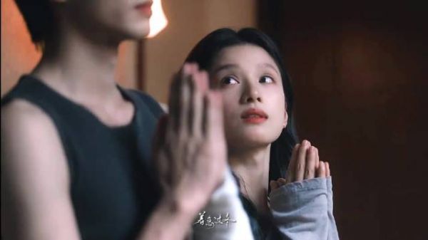 千禧年蓬勃氛围感直接被张婧仪焊在身上！