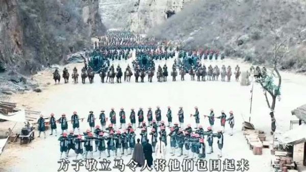 官兵围攻陈家沟三高手，大哥驾滑翔机硬核救援牺牲