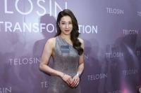 钟嘉欣返港状态大勇，一年开12场演唱会，希望可以红馆开唱