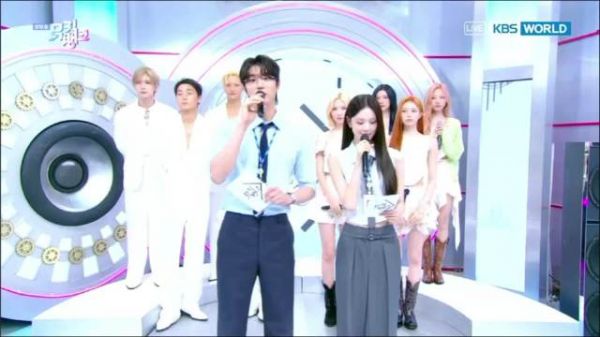 0703音银Hearts2Hearts与ATEEZ角逐一位候补