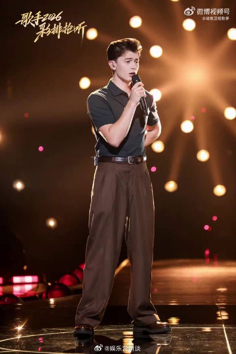艾略特茜拉演唱夺冠，晋级歌手2026月度决赛