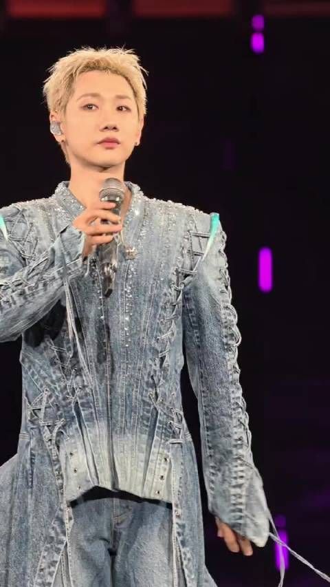汪苏泷演唱会上演信息差玩笑，无雨谎称大雨逗乐粉丝