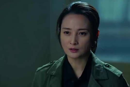 “女孩半夜做网约车 不幸丢了名~” 