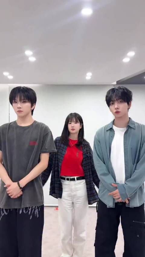 Apink出道十五周年纪念曲发布