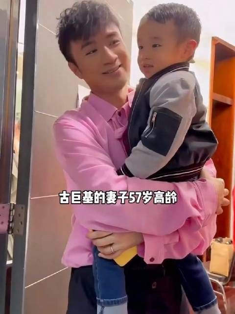 同样娶女助理当老婆，古巨基高龄得二胎，萧敬腾却坚持不要孩子