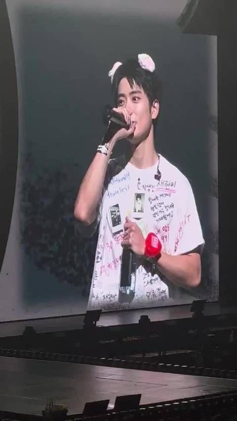 MONO台北场Day2致谢粉丝，朴志效盼长久健康活动