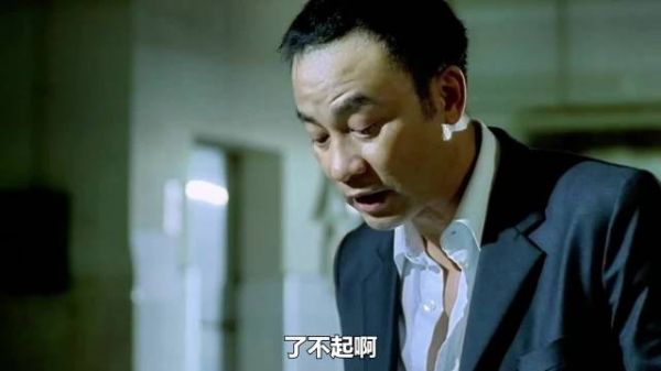 这才是真正的黑帮大佬，洪金宝四大金刚护法，竟直接闯进警局闹事