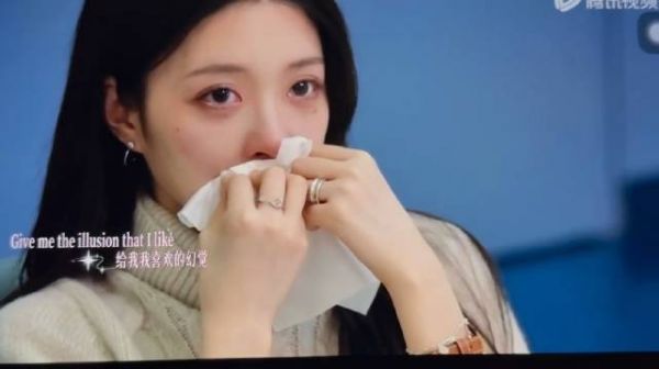 半熟5柳柳曾参加边伯贤签售会，泪痣引热议