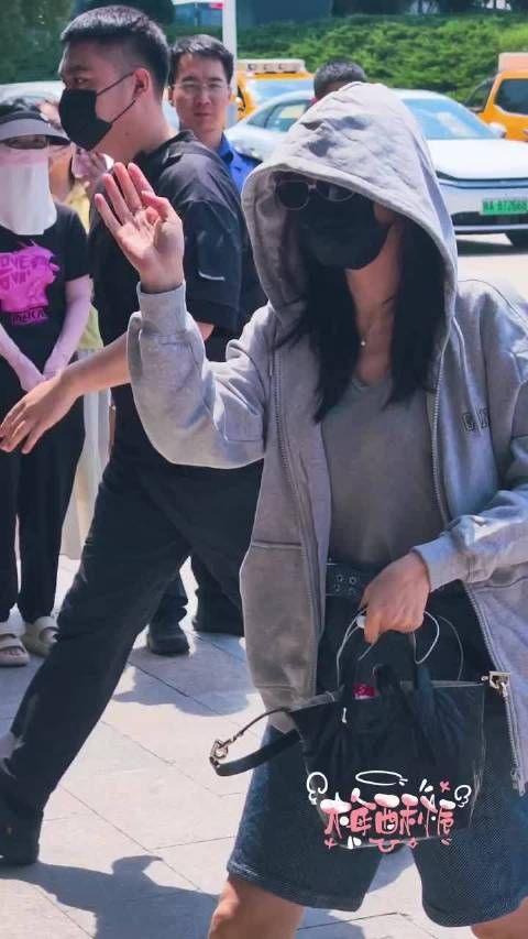 姐姐完全是天使来着!不会让粉丝的爱掉地上!