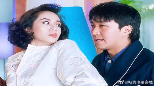 周星驰经典电影《逃学威龙3》，女人拽起来比男人还嚣张