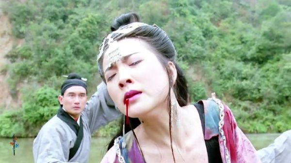 红鹰跌落悬崖却遇见父亲！