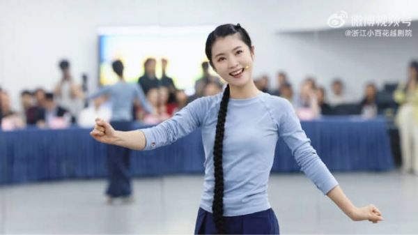 李云霄用心打磨九斤姑娘