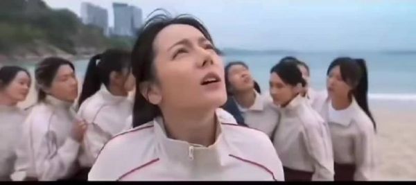 功夫女足 迪丽热巴张小斐露脸预告 ！好期待这周六啊！