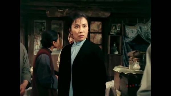 姐妹被逼身亡，朱春花质问唐经理