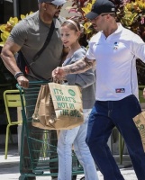 Ariana Grande 跟前男友复刻十年前的瞬间！