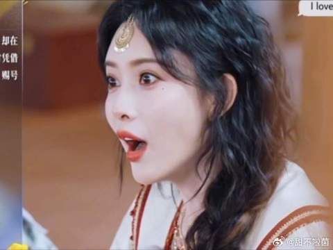 可爱的孟大聪明孟大漂亮真是游戏黑洞啊 太可爱了宝宝