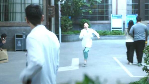所有人感受毛晓彤这三十秒的哭戏