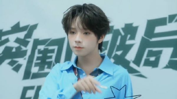 王橹杰突围2主题曲《全世界陪我出发》MV镜头～练习室自信跳舞魅力全开