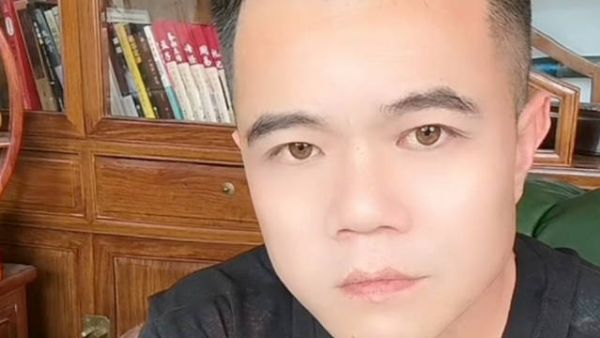 巴扎黑离婚失控，小胖发声澄清网友共情非带节奏