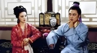贾琏抱怨王熙凤“扭手扭脚”，一句话道尽了她婚姻里说不出的委屈