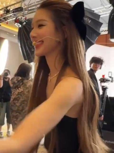 竟然还送香吻吗 我将嫉妒