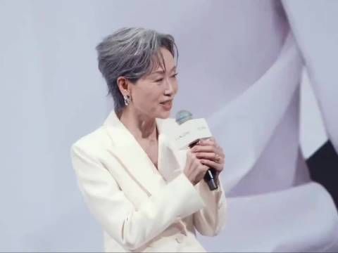 叶童蔡依林同框亮相兰蔻活动，17岁年龄差状态惊艳
