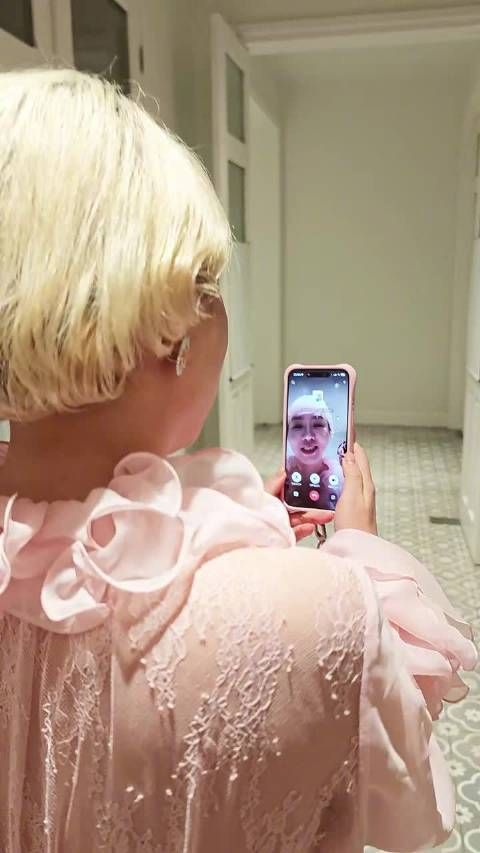 在娇兰中国区公关总监bobo姐的vlog里看到了宋威龙赵今麦