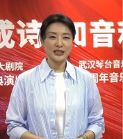 她是“央视一姐”，结婚12年选择离婚，坦然：婚姻给我的尽是痛苦