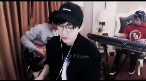 刘宇宁直播演唱《处处吻》获赞,完整版上线