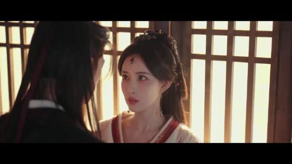 孟子义白衣撑伞演绎百花杀智谋角色