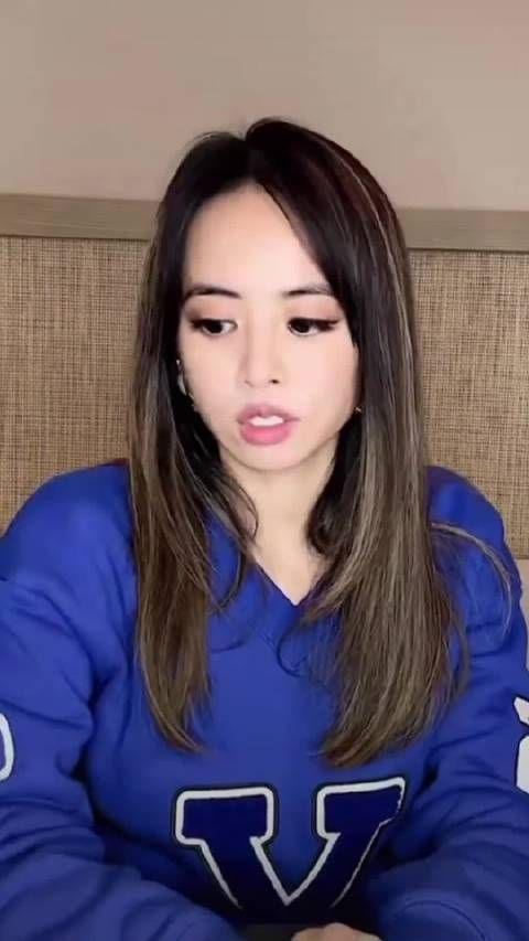 当早睡的蔡依林听到已经晚上9点了的反应，真的笑发财了，姐真的不能晚睡啊！