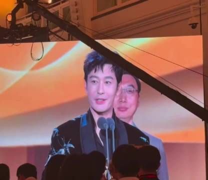 黄晓明为儿子小海绵举家迁居上海