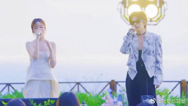 周震南陈卓璇音你而来「第三个吻痕」直拍好美！