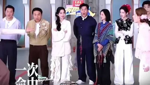 郑恺苗苗婚后生活和谐，同频互补温馨相伴