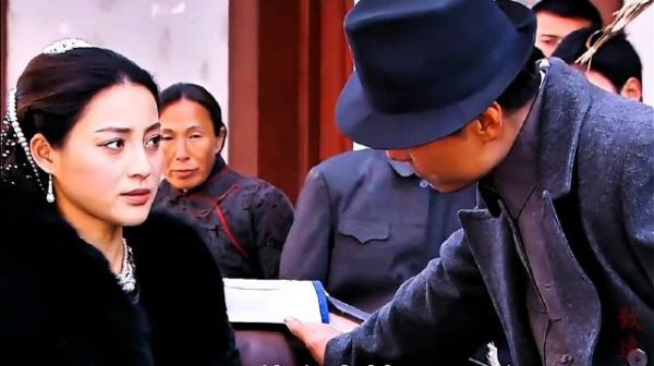 特务当街欺负美女,不料美女是情报局特工,这下可惨了