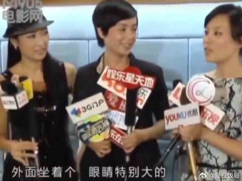 王菲安慰邬君梅，他们不懂你唱的很有感觉