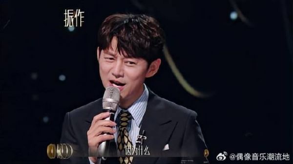 阿雅太可爱了！想环游世界却绕着何炅跑一圈，炅炅：好土啊！