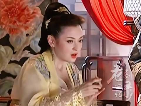 没想到王语嫣的妈妈身材这么好