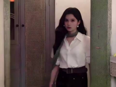 张婧仪犟骨头戏中智留野狗哥哥