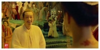 李白才华横溢贵为诗仙，为何却被唐玄宗逐出朝廷？杨贵妃差点背锅