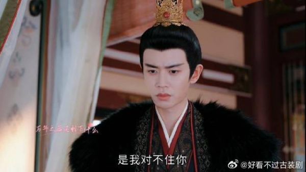 曾经我们甜如蜜,如今我们只剩下利用,女人故意装深爱