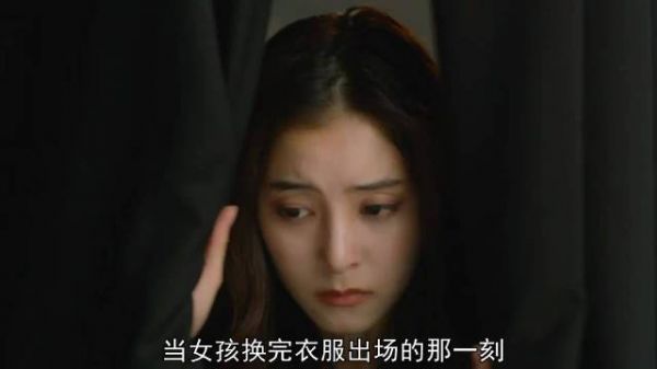 一个漂亮女孩聋哑人和漫画家盲人的爱情故事,看完太感人了