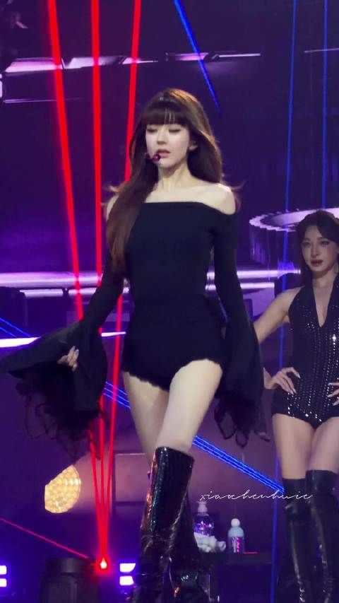 高颜值美女氛围感画面（49）