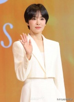 合作14年后正式分手！宋慧乔官宣新去向，20年核心团队集体跟随