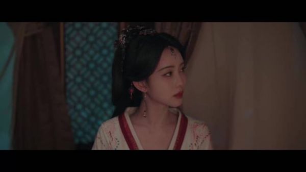 百花杀微指断层第一，线下线上笑声数据双丰收
