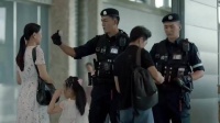 特警执勤偶遇前妻，看到儿子都长这么大，瞬间破防泪崩
